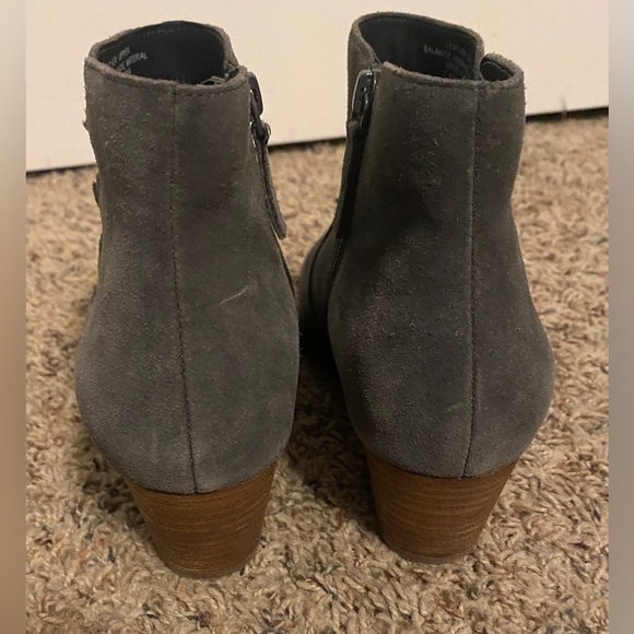 Violet & Red Casper womens suede leather block heel ankle boots gray size 10M - Picture 3 of 6
